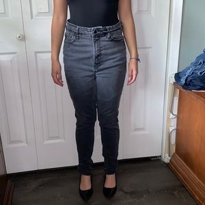 Old Navy Black Extra High Rise Rockstar Super Skinny Fits You